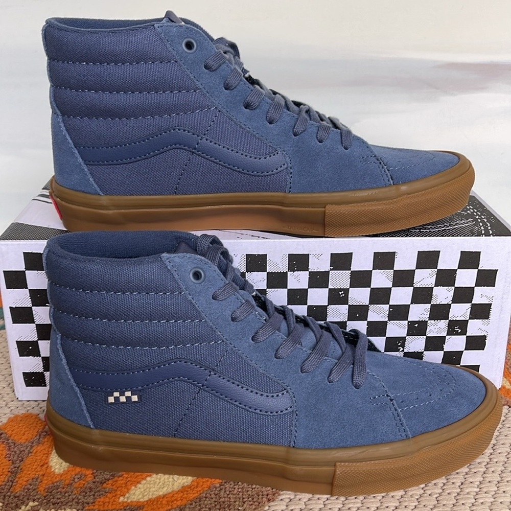 Vans WMNS Skate Sk8-Hi Vintage Blue/Gum
VN0A5FCC0QZ Sneakers - Picture 16 of 16